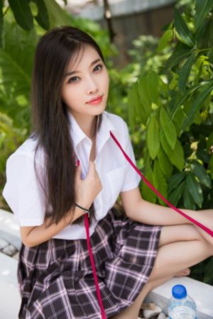 色老头挺进娇妻身体小怡_1080P高清视频播放