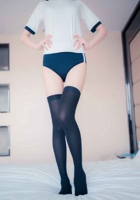 少妇潮喷波多野结衣_完整版在线观看
